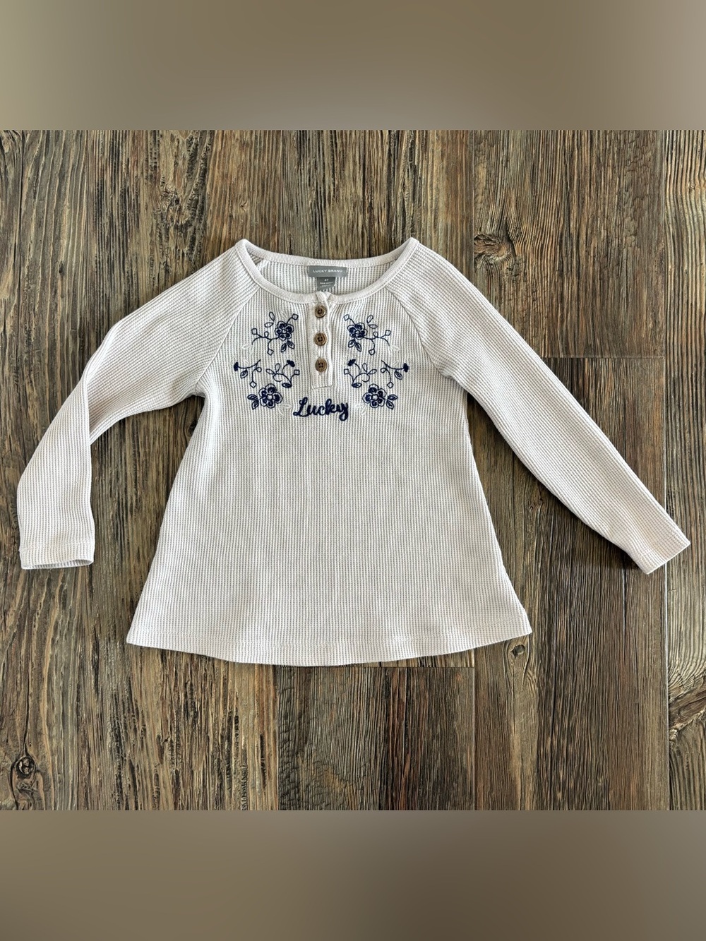 Lucky Brand L/S Waffle Knit Henley Shirt 4T Beige Blue Logo Floral Embroidery